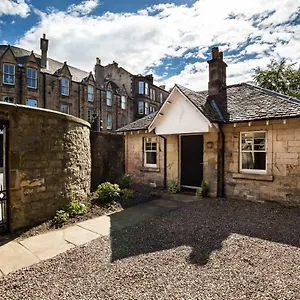 https://trinity-lodge-edinburgh.edinburghhotelsuk.org